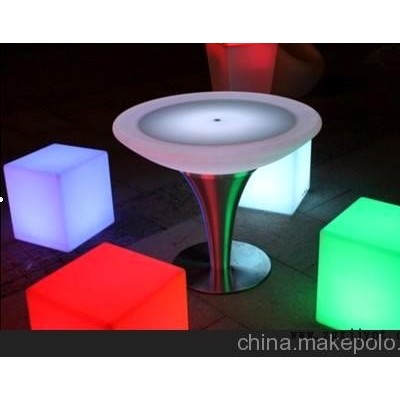 LED发光户外家具 塑料发光桌子 LED发光圆桌 滚塑led发光圆桌