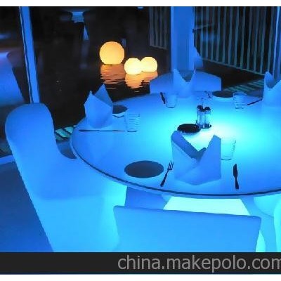 供应塑料椅滚塑加工，滚塑制品，滚塑