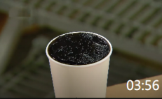 03:56 小轮胎的制造加工过程, 橡胶加工像玩橡皮泥